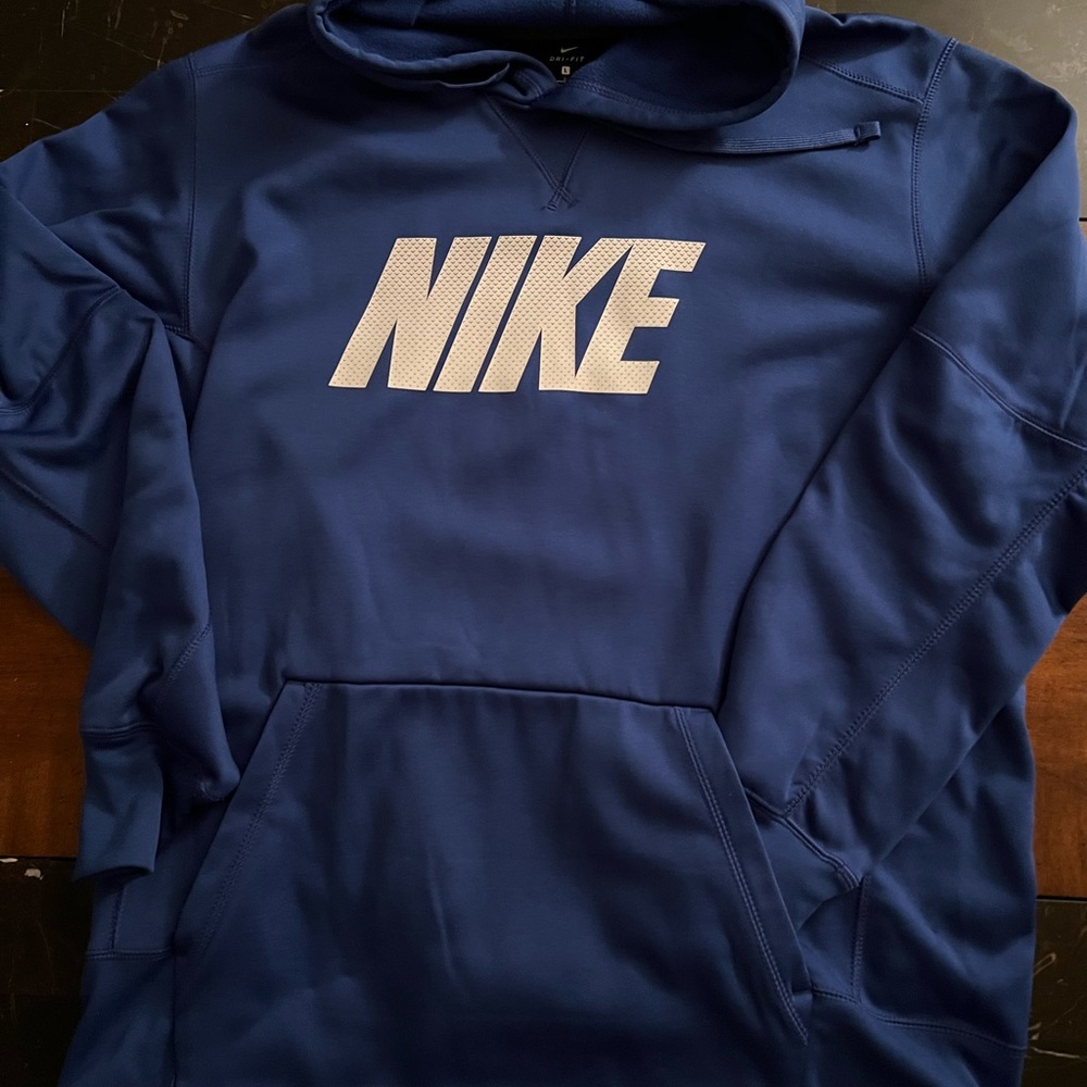Men Nike Dri-fit hoodie